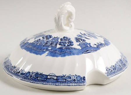 Blue Willow (Swirl Rim, England) Lid for Tureen