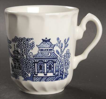 Blue Willow (Swirl Rim, England) Mug