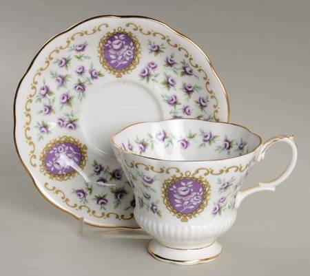 Cameo Series Footed Cup & Saucer Set