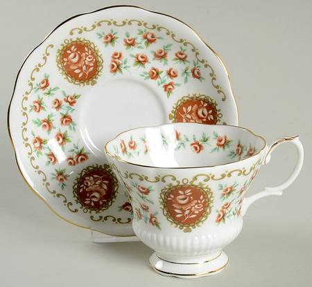 Cameo Series Footed Cup & Saucer Set