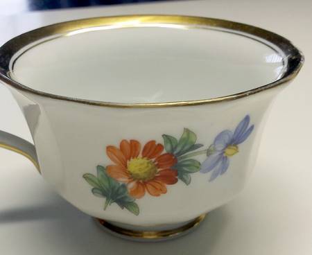 627 Footed Cup
