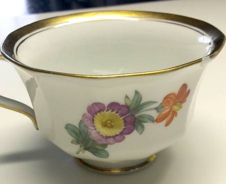 627 Footed Cup