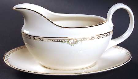 Gabrielle Gravy Boat & Underplate