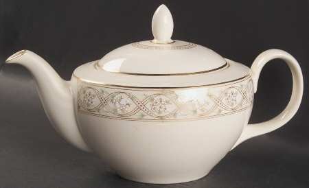 Gabrielle Teapot & Lid