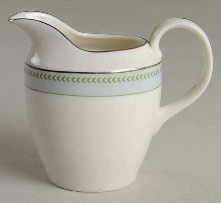 Etienne Platinum Creamer
