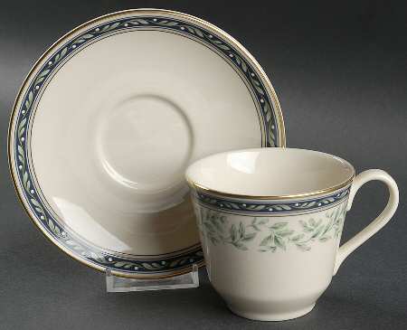 Oregon Flat Cup & Saucer Set