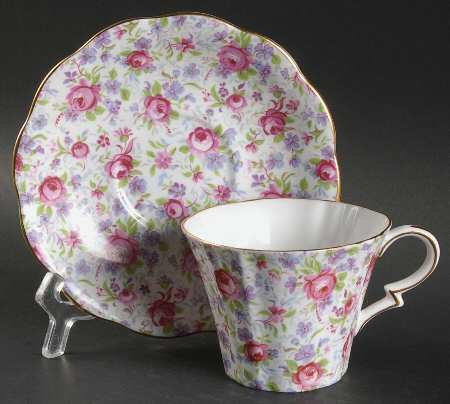 1076 Flat Cup & Saucer Set