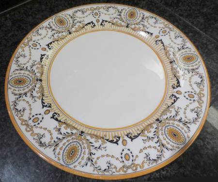 H347 by Royal Doulton