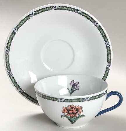 Linnea Flat Cup & Saucer Set