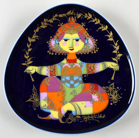 Thousand and One Nights Triangular Tray
