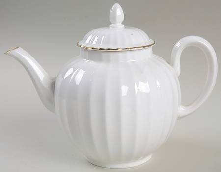 Warmstry Gold Edge Teapot & Lid