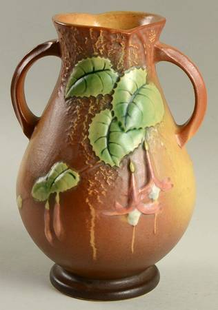 Fuchsia Brown 7" Handled Vase