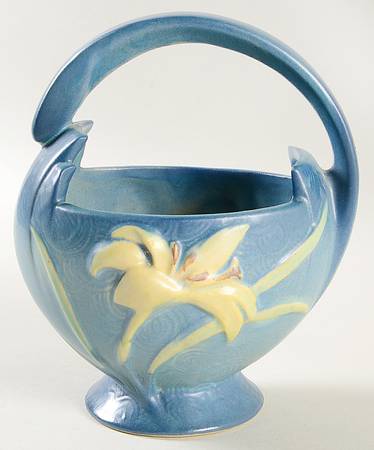 Zephyr Lily Bermuda Blue 7" Handled Basket