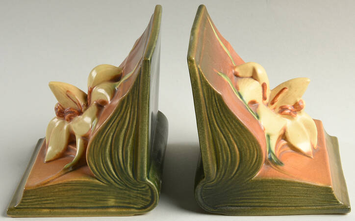 Zephyr Lily Siena China Bookend - Set of 2