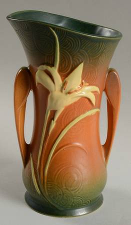 Zephyr Lily Siena 9" Handled Vase