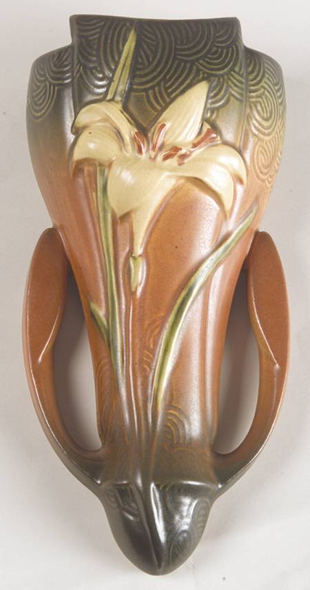 Zephyr Lily Siena 8" Wall Pocket Vase