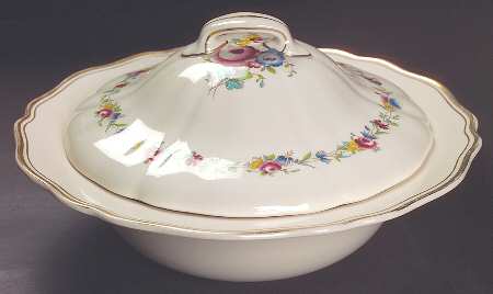 St. James Round Covered Vegetable