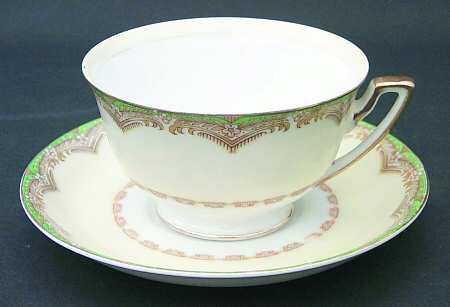 RNS11 Footed Cup & Saucer Set