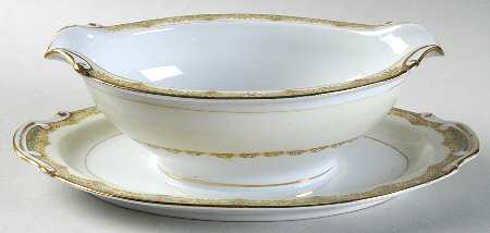 RNS11 Gravy Boat with Attached Underplate