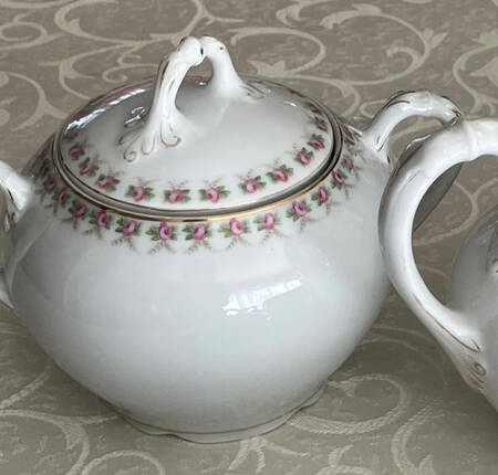 RSC17 Sugar Bowl & Lid