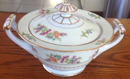 RO52 Sugar Bowl & Lid