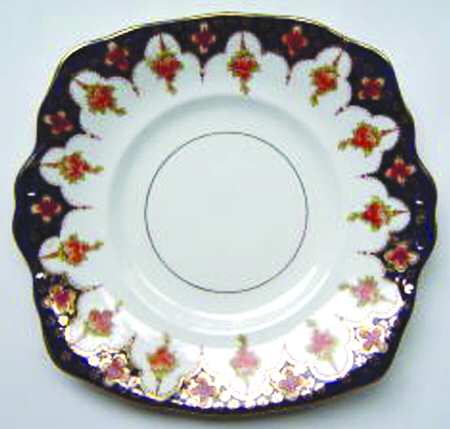 4692 Handled Cake Plate