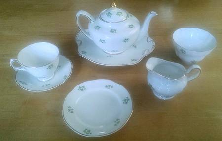 Killarney Teapot & Lid