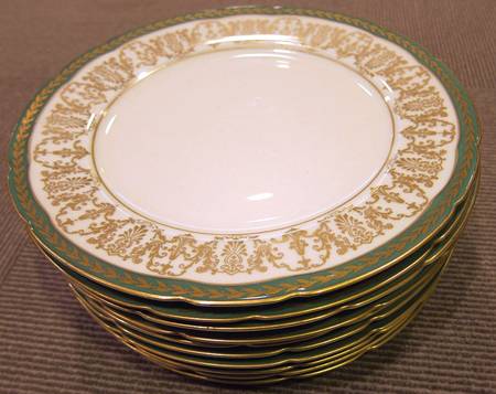 Corinthian Green by Royal Ivory (Czech, Germany)