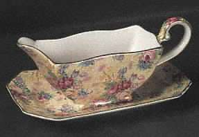 Welbeck (Earthenware, Intro 1995) Gravy Boat & Underplate