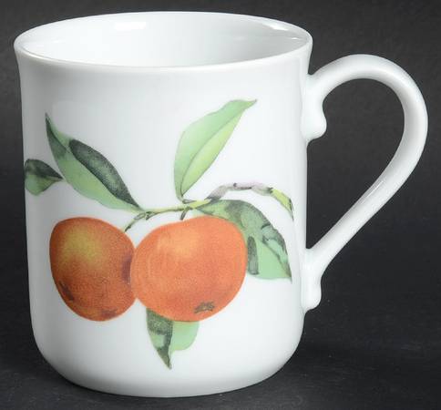 Evesham 'M' Mug by Royal Worcester