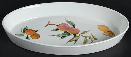 Evesham 'M' 14" Oval Baker