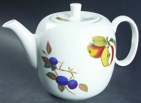 Evesham 'M' Teapot & Lid