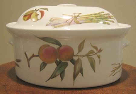 Evesham 'M' 2.5 Qt Oval Covered Casserole