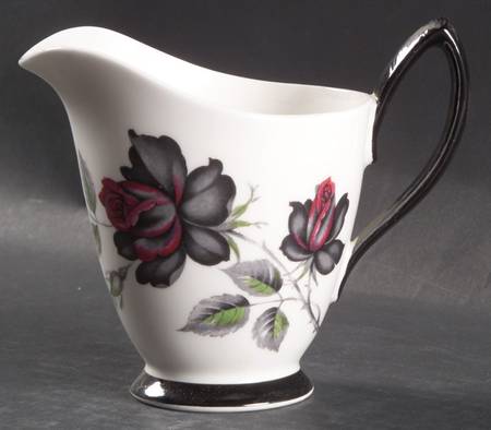 Masquerade Creamer