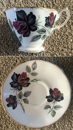 Masquerade Footed Cup & Saucer Set