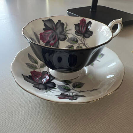 Masquerade Footed Cup & Saucer Set