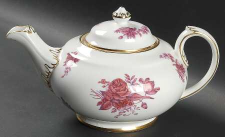 Chantilly Rose Teapot & Lid