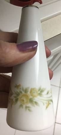 Newport Salt Shaker