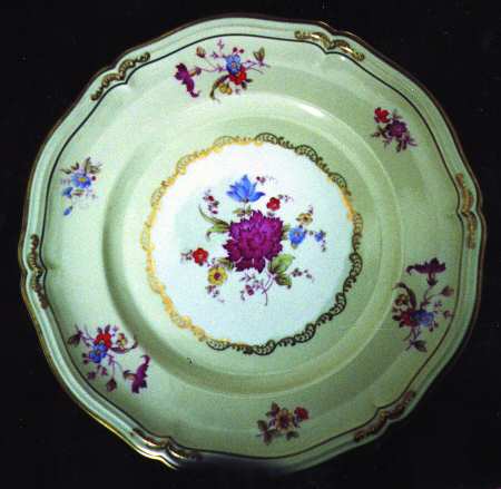 R653 Dinner Plate