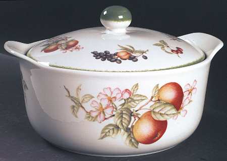 Country Lane (Brushed Green Trim) 3 Quart Round Covered Casserole