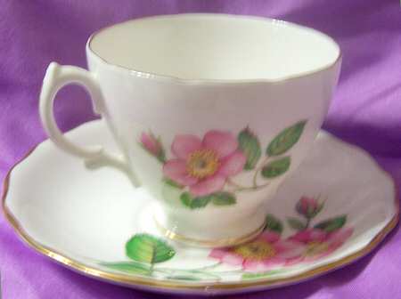 6926 Footed Cup & Saucer Set