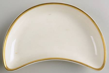 RD73 Crescent Salad Plate