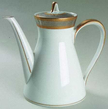 R669 Teapot & Lid