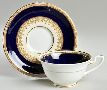 Footed Cup & Saucer Set
