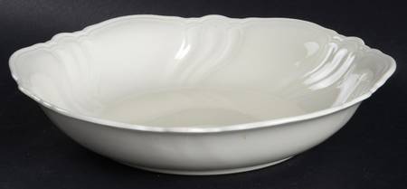 Viktoria Cream 9" Round Vegetable Bowl