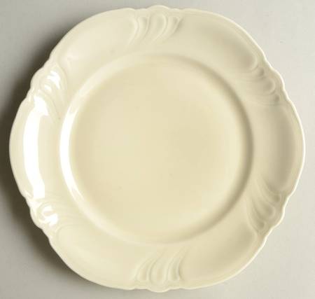 Viktoria Cream Luncheon Plate