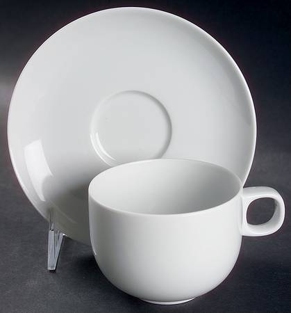 Moon White Flat Cup & Saucer Set