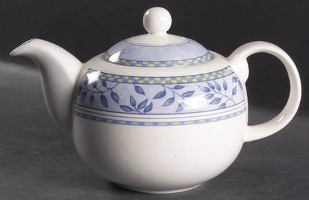 Rivoli Teapot & Lid