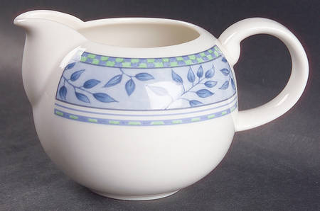Rivoli Creamer