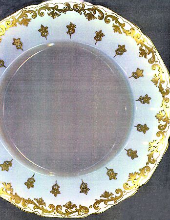 HB5737 by Royal Doulton